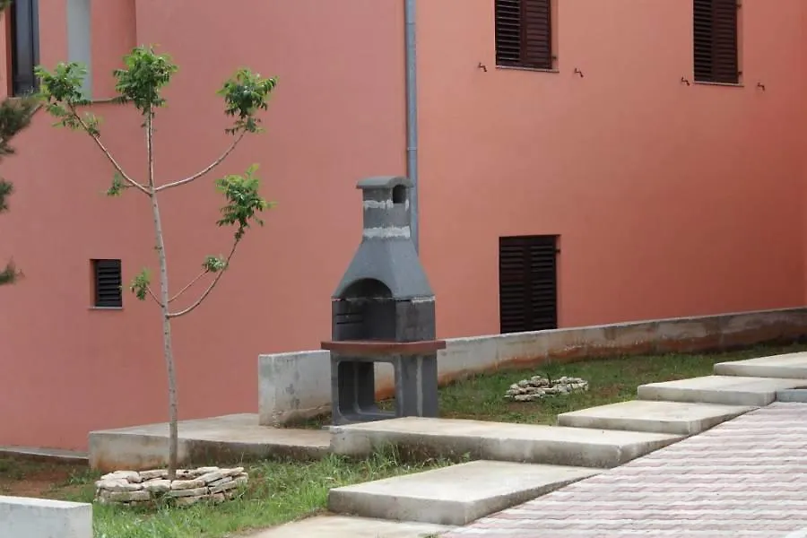Apartments With A Parking Space Pula - 7664